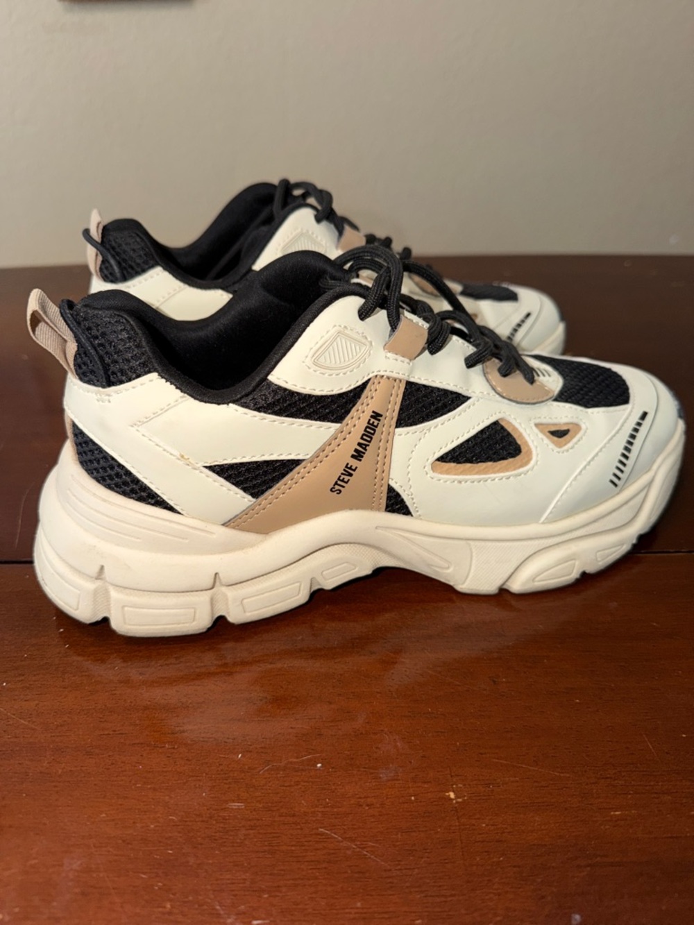 Steve Madden Black White and Beige Chunky Sneakers